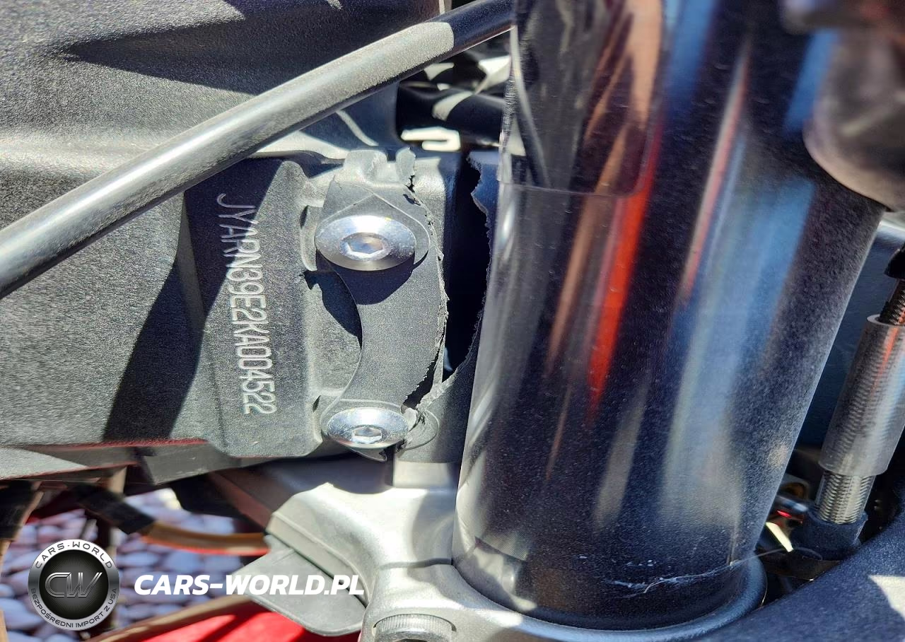 2019 Yamaha Yzfr1 VIN:JYARN39E2KA004522 - 9