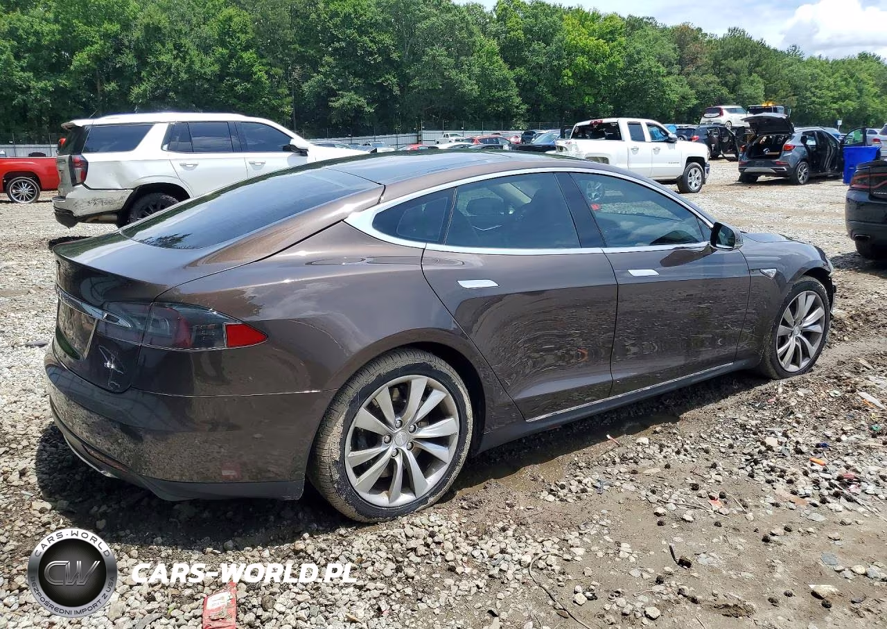 2013 Tesla Model S VIN:5YJSA1CN0DFP22496 - 3