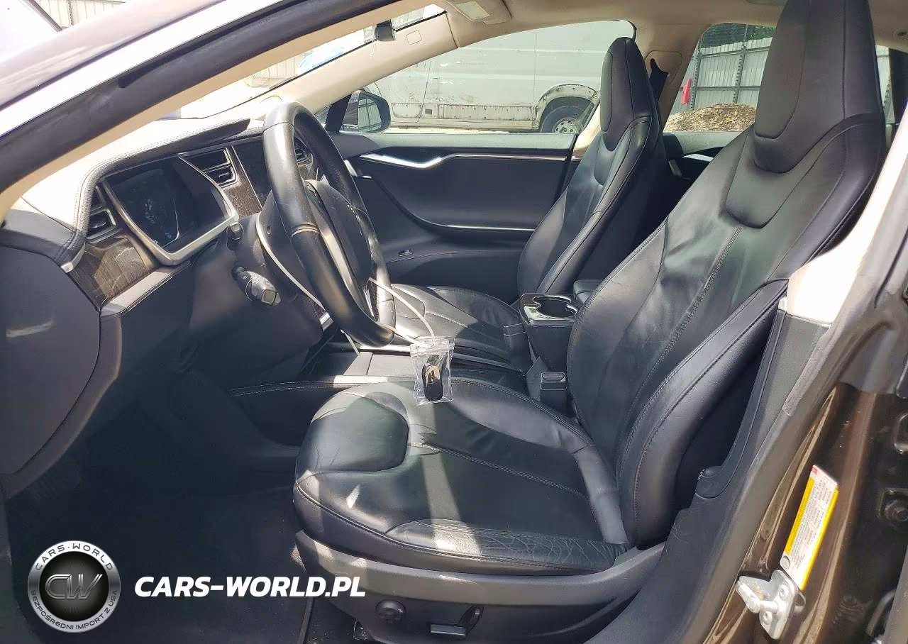 2013 Tesla Model S VIN:5YJSA1CN0DFP22496 - 7