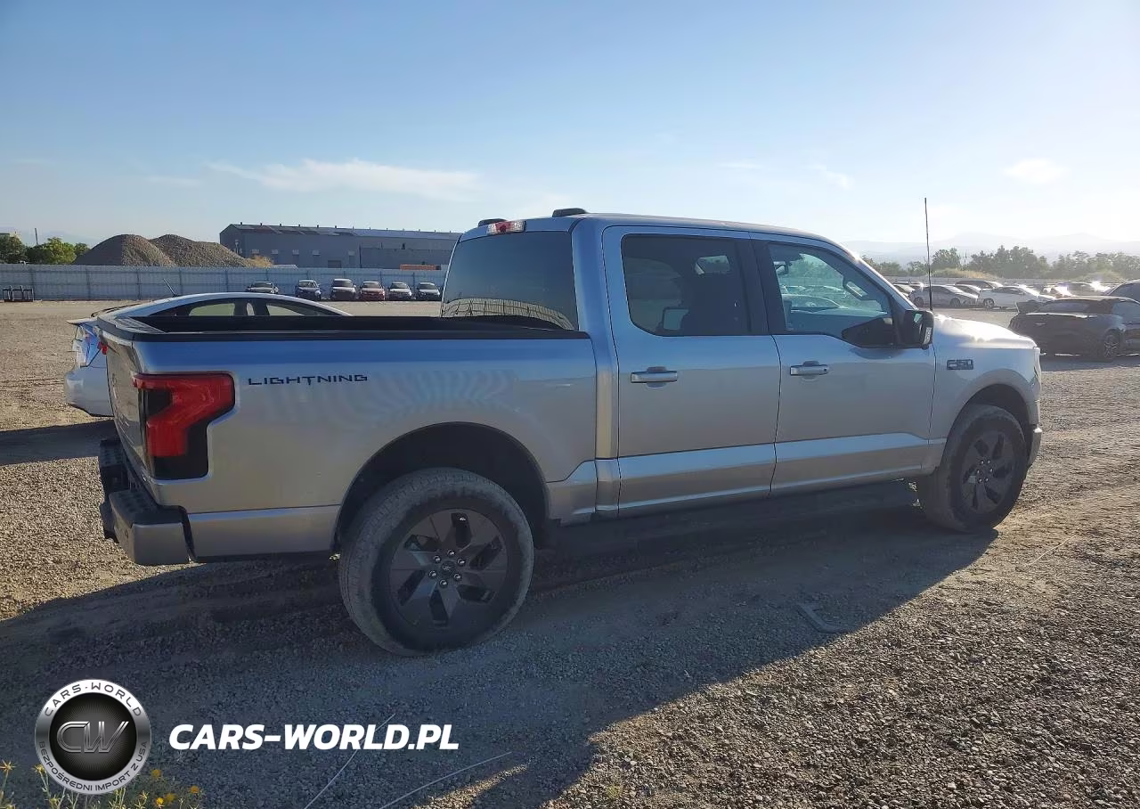 2024 Ford F150 Lightning Xlt VIN:1FT6W3L71RWG03052 - 3