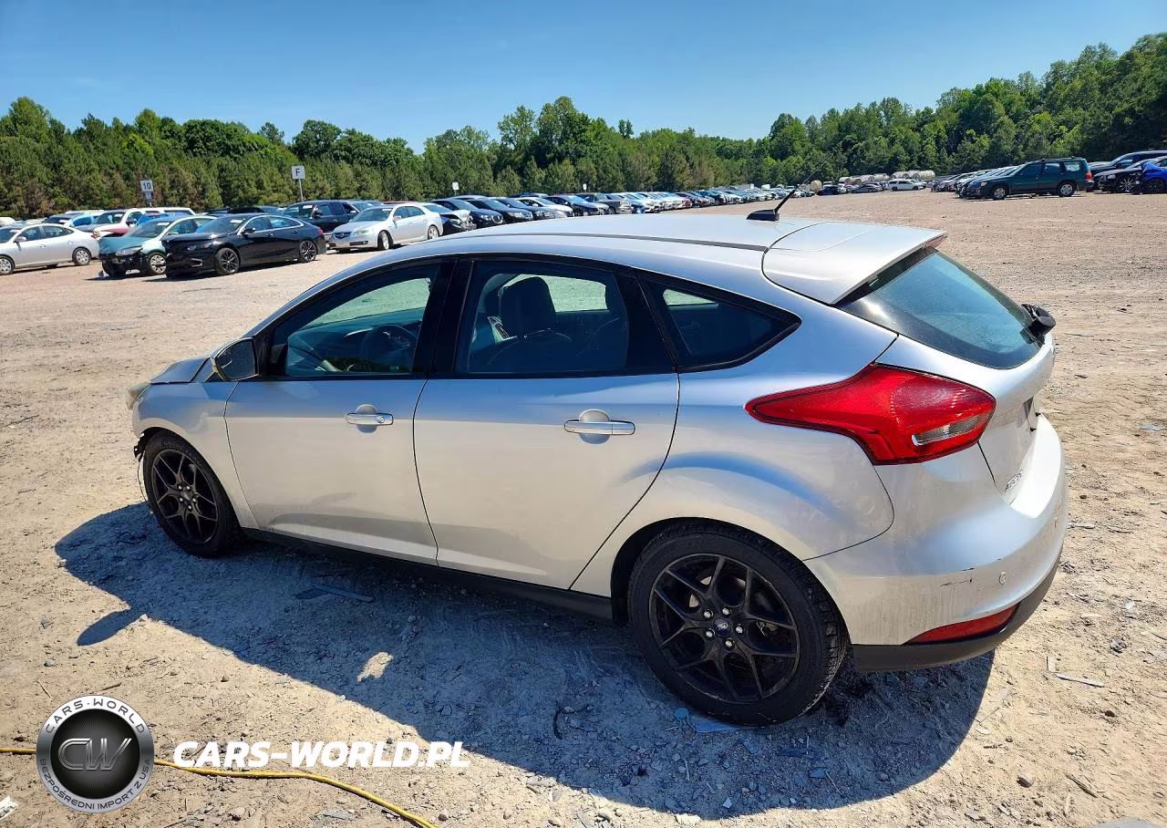 2016 Ford Focus Se VIN:1FADP3K20GL277632 - 2