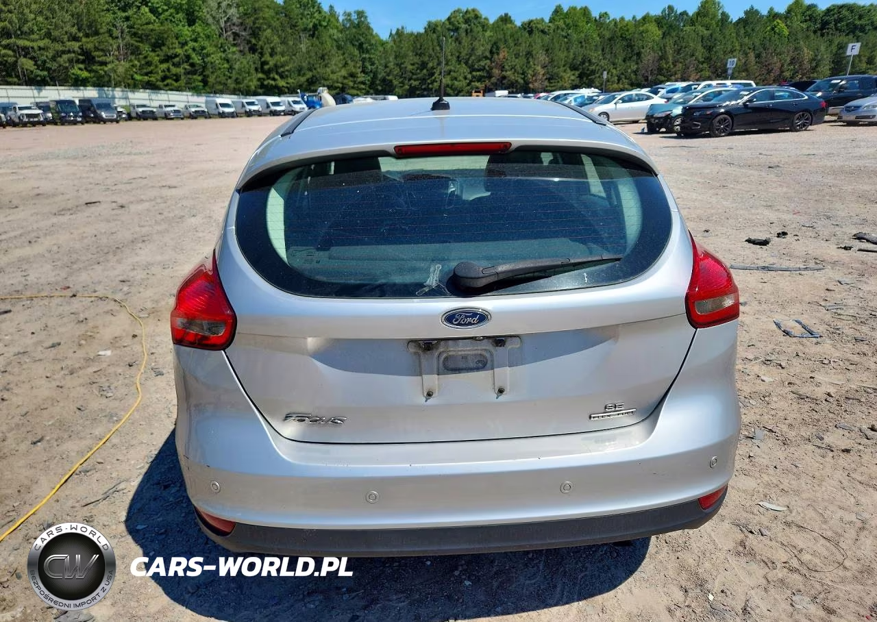 2016 Ford Focus Se VIN:1FADP3K20GL277632 - 6