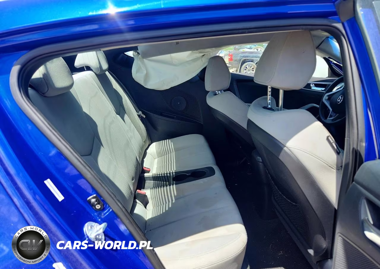 2012 Hyundai Veloster Base VIN:KMHTC6ADXCU049983 - 10