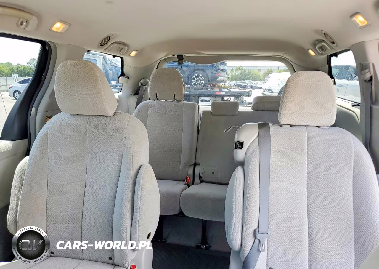 2014 Toyota Sienna Le VIN:5TDKK3DC7ES499473 - 10