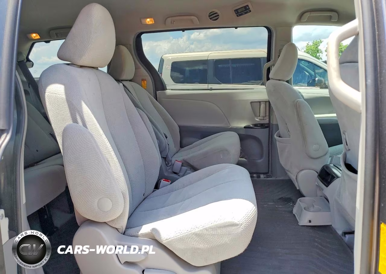 2014 Toyota Sienna Le VIN:5TDKK3DC7ES499473 - 11