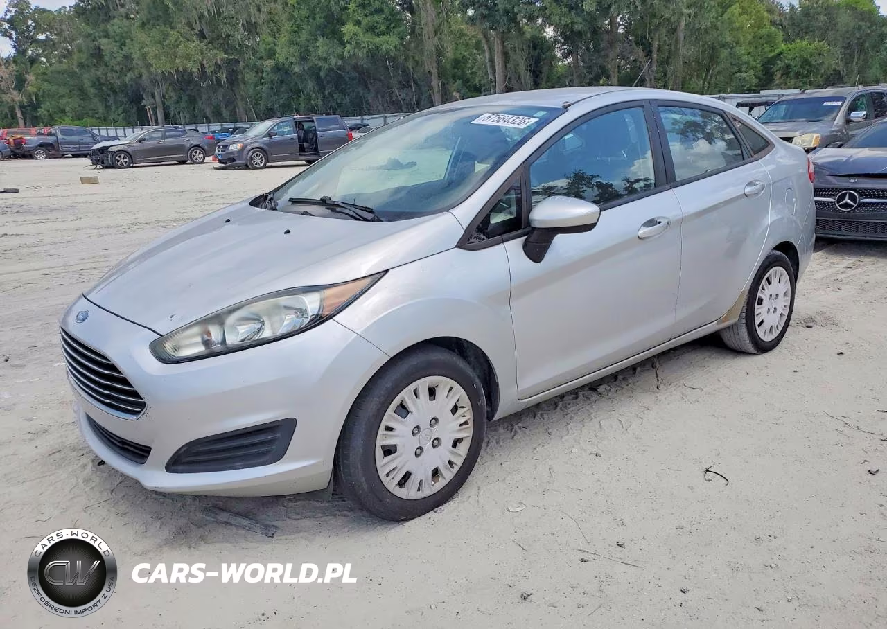 2016 Ford Fiesta S – zdjęcie 1 z 12