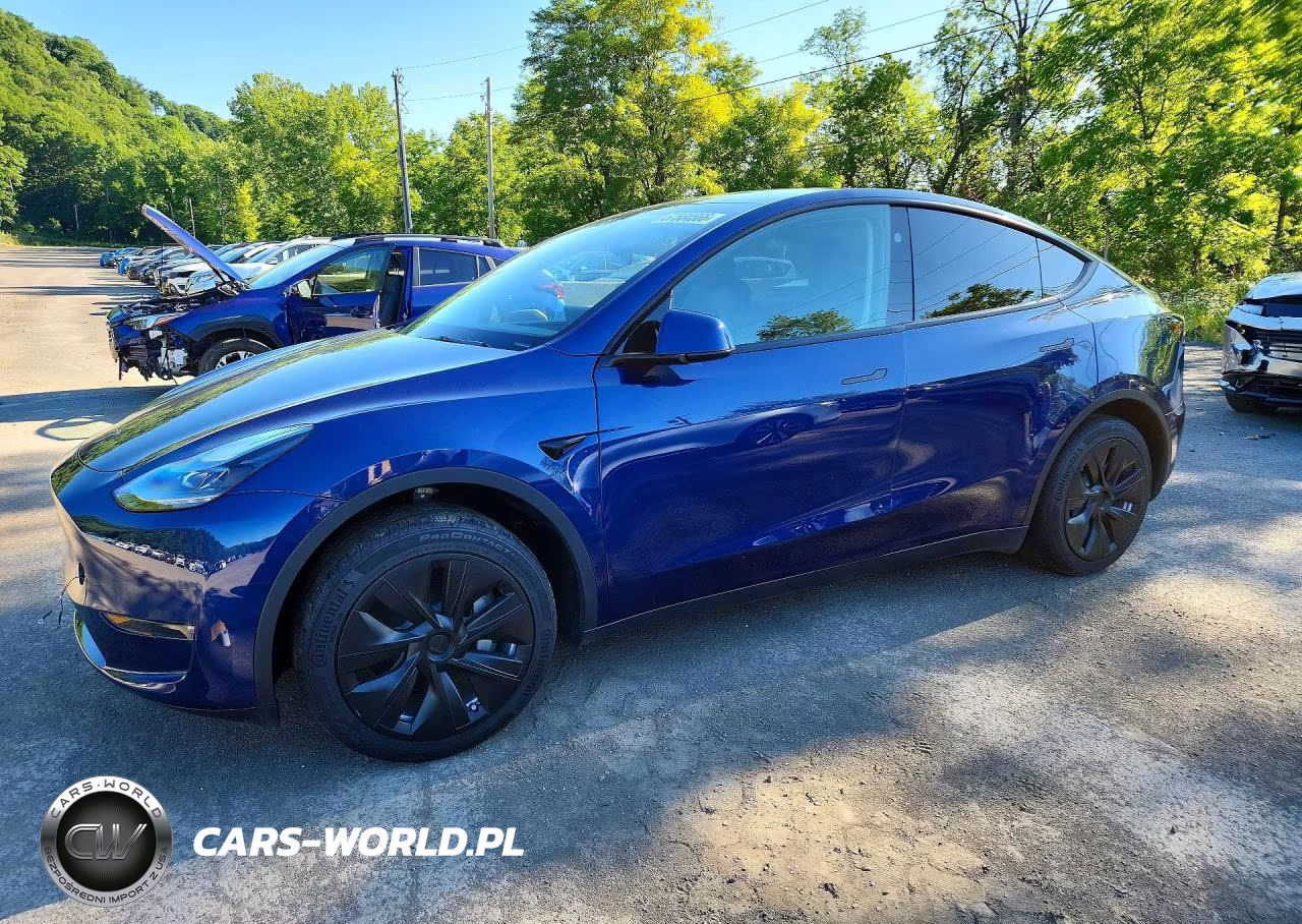 2023 Tesla Model Y – zdjęcie 1 z 12