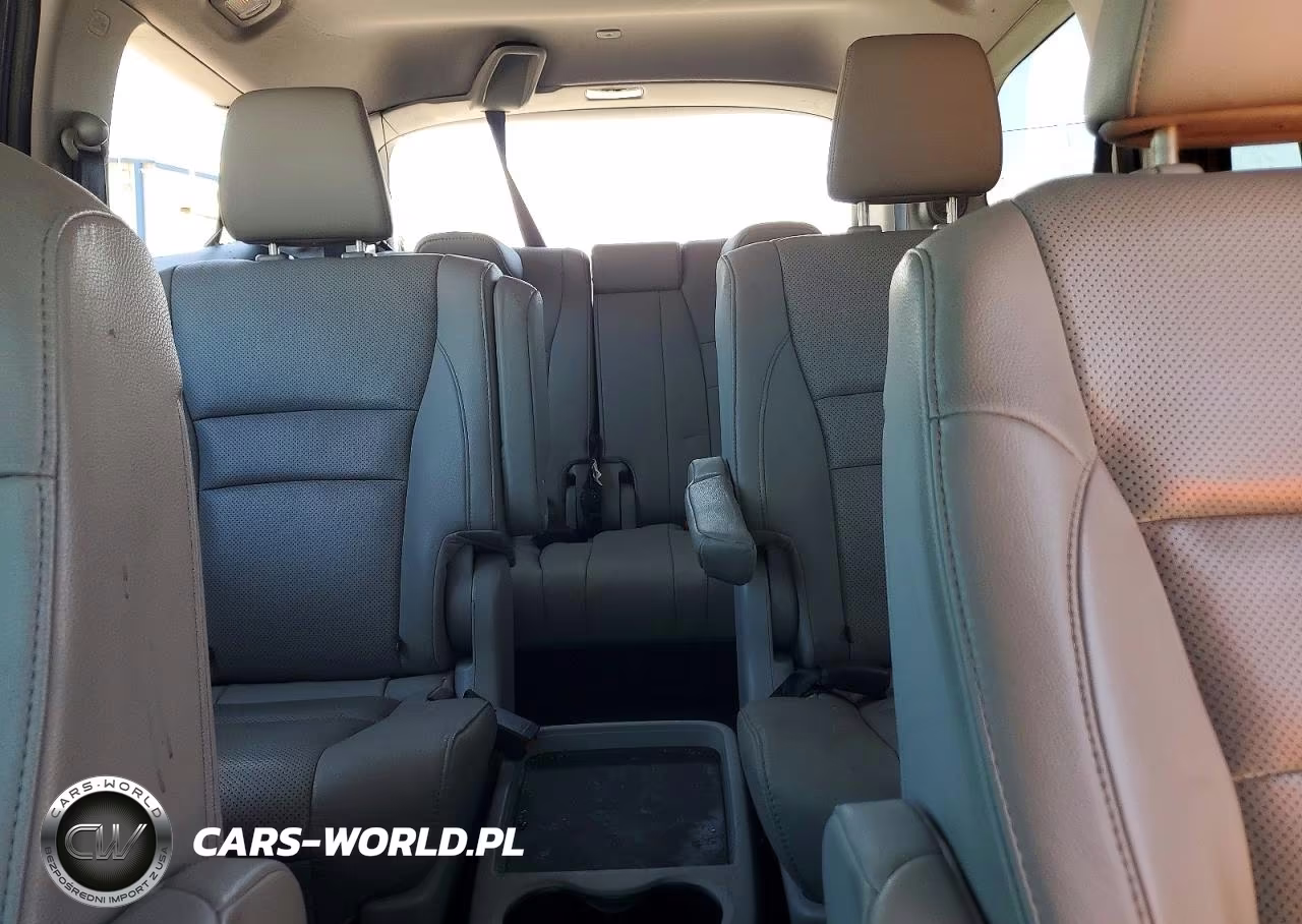 2016 Honda Pilot Elite VIN:5FNYF6H01GB123634 - 10