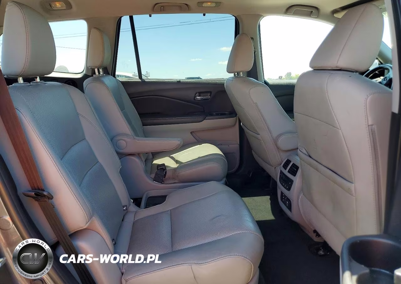 2016 Honda Pilot Elite VIN:5FNYF6H01GB123634 - 11