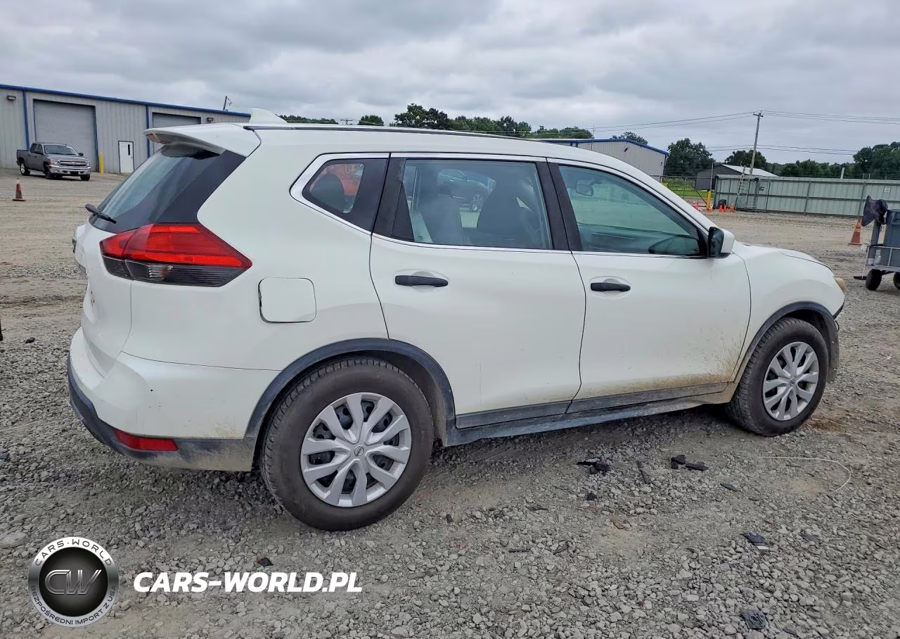 2017 Nissan Rogue S VIN:5N1AT2MT1HC730811 - 3