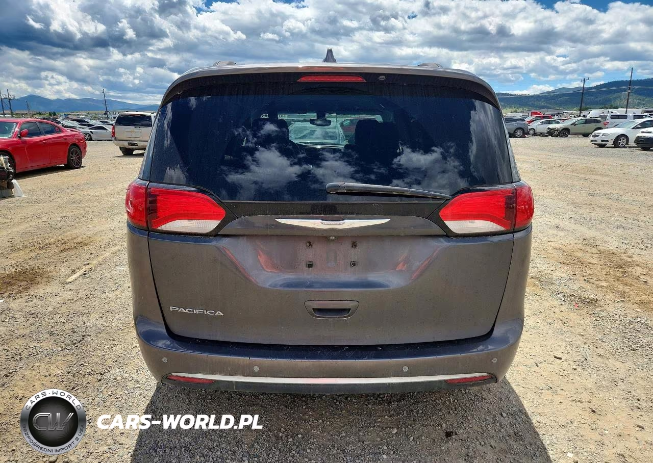 2017 Chrysler Pacifica Touring L VIN:2C4RC1BG6HR688005 - 6