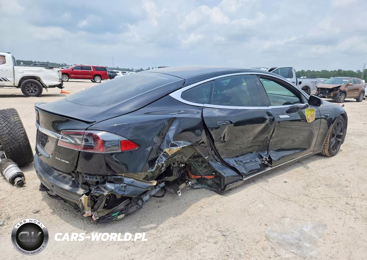 2020 Tesla Model S VIN:5YJSA1E22LF399943 - 3