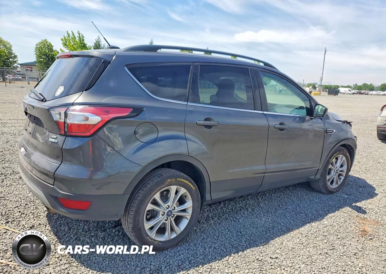 2018 Ford Escape Se VIN:1FMCU9GD4JUB76280 - 3