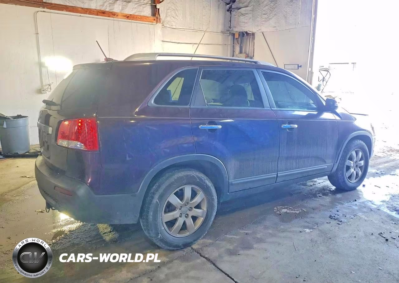 2012 Kia Sorento Base VIN:5XYKT3A68CG223485 - 3