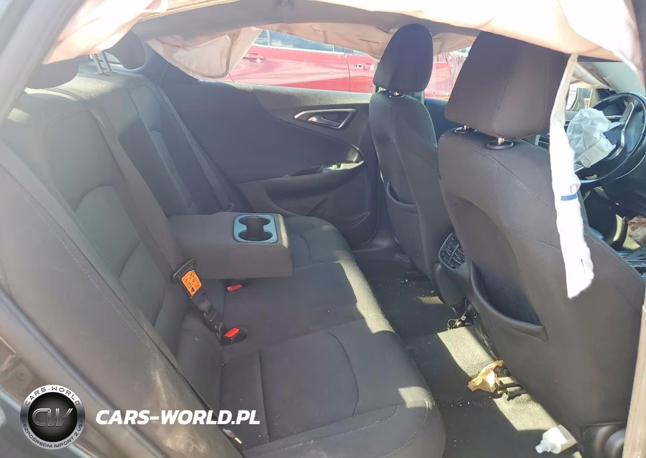2018 Chevrolet Malibu Lt VIN:1G1ZD5ST0JF176750 - 10