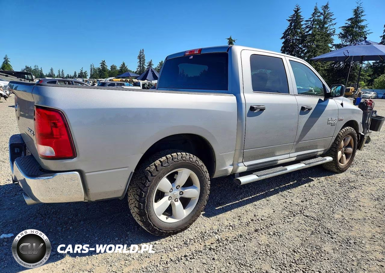 2020 Ram 1500 Classic Tradesman VIN:3C6RR7KT0LG290955 - 3
