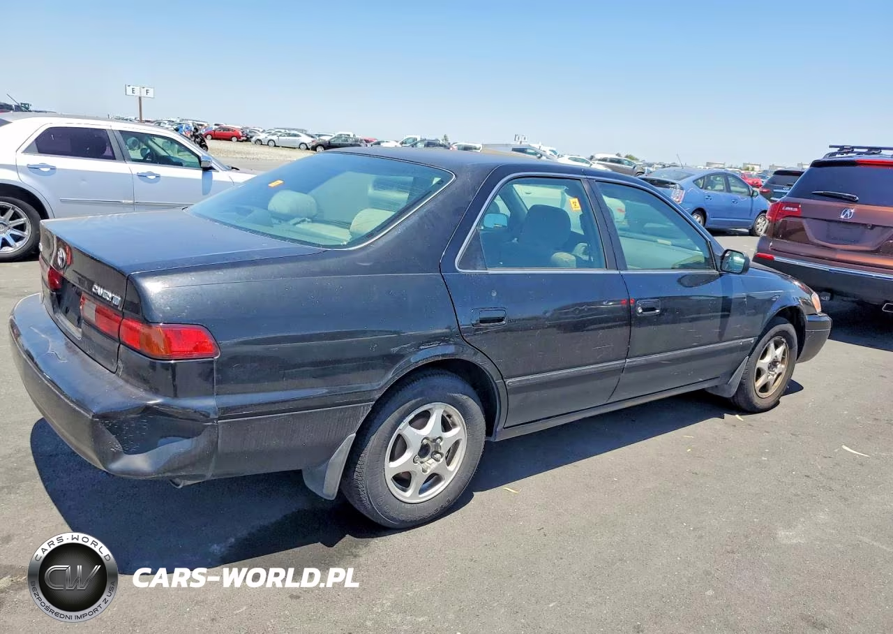 1997 Toyota Camry Le VIN:JT2BG22K1V0024807 - 3