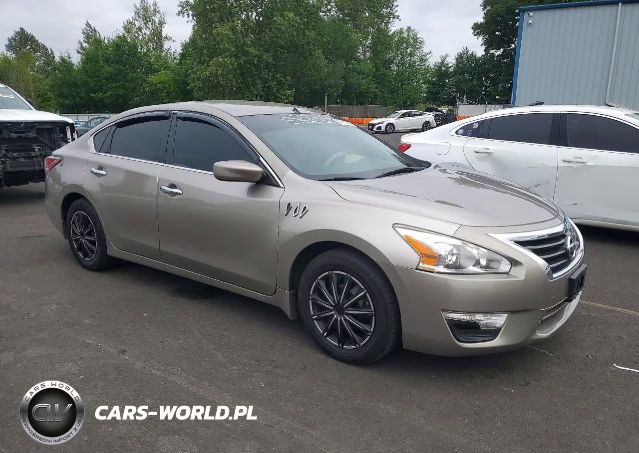 2015 Nissan Altima 2.5 S VIN:1N4AL3AP3FN301646 - 3
