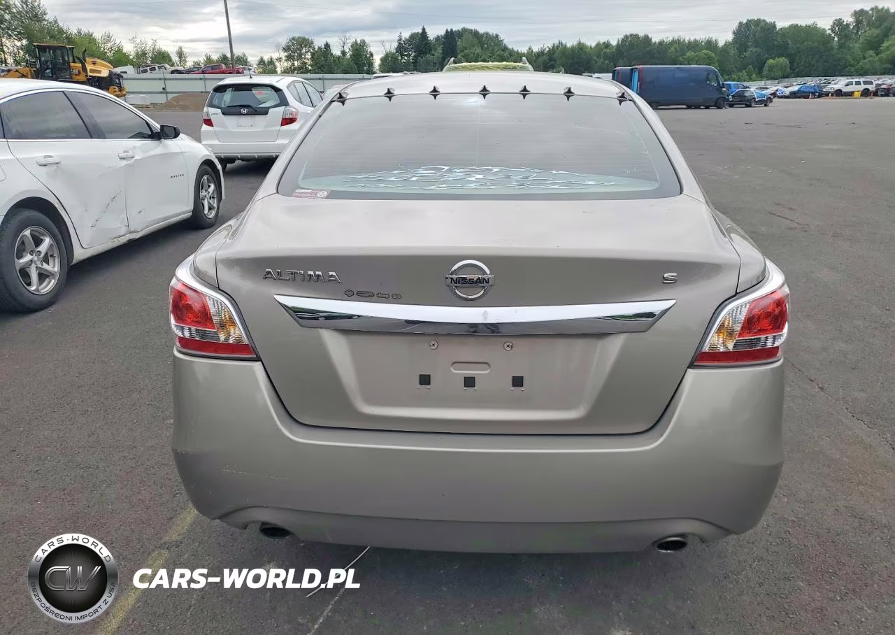 2015 Nissan Altima 2.5 S VIN:1N4AL3AP3FN301646 - 5