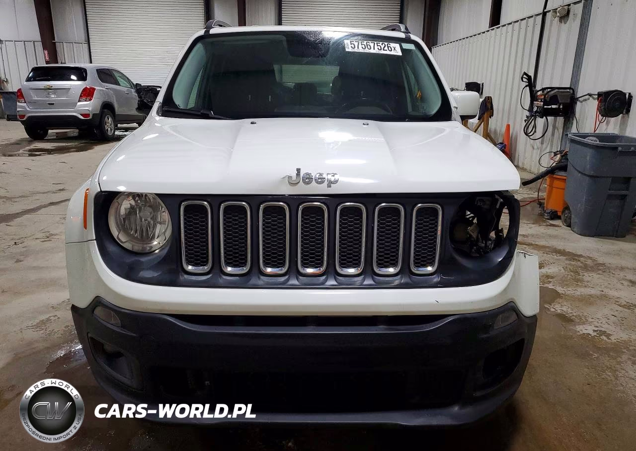 2017 Jeep Renegade Latitude VIN:ZACCJBBB3HPG60852 - 5