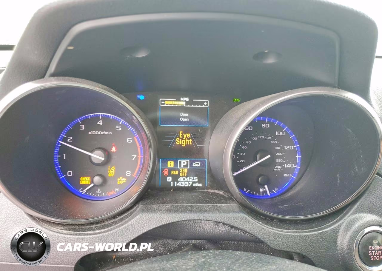 2018 Subaru Outback Touring VIN:4S4BSATCXJ3246631 - 9