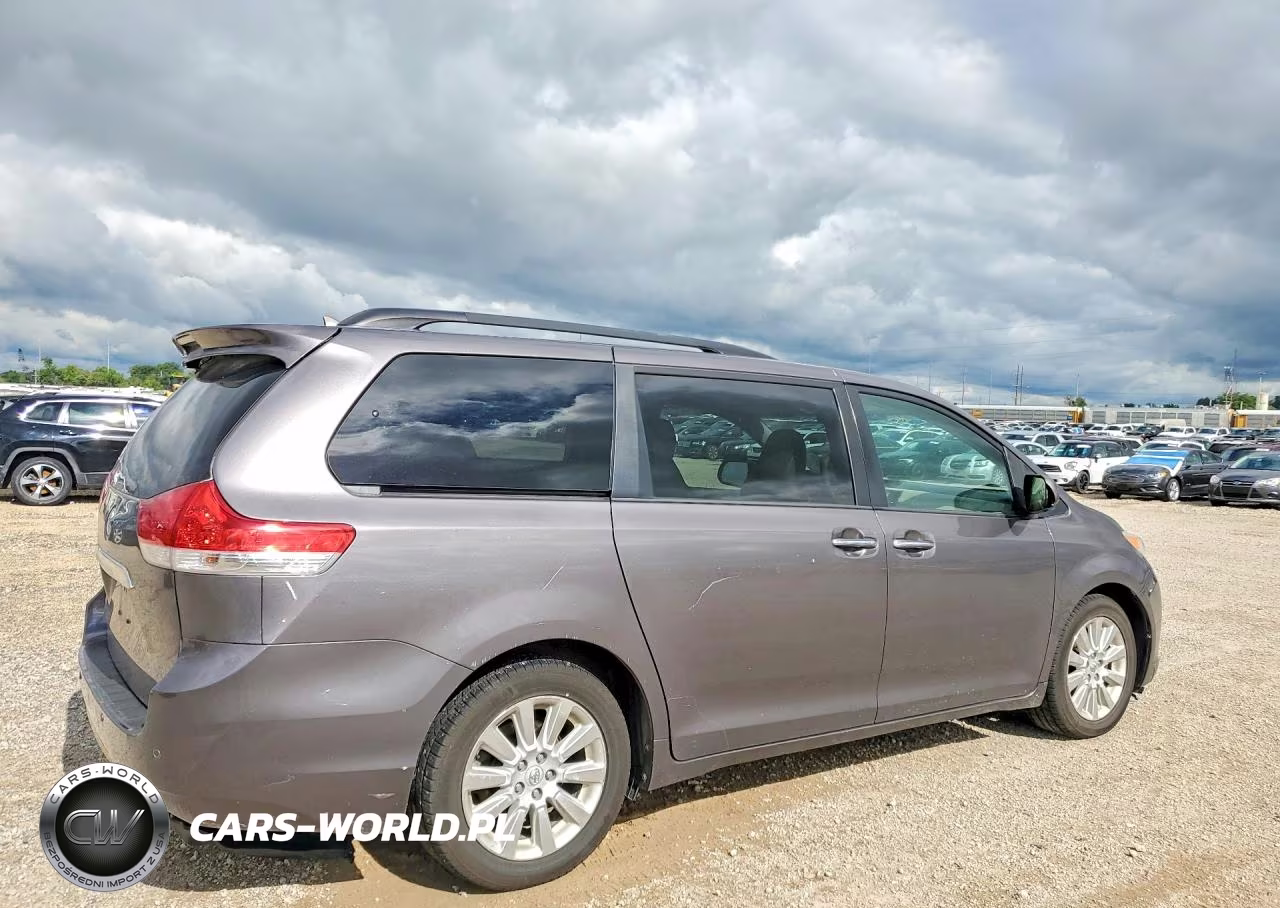 2012 Toyota Sienna Limited 7-Passenger VIN:5TDDK3DC7CS046198 - 3
