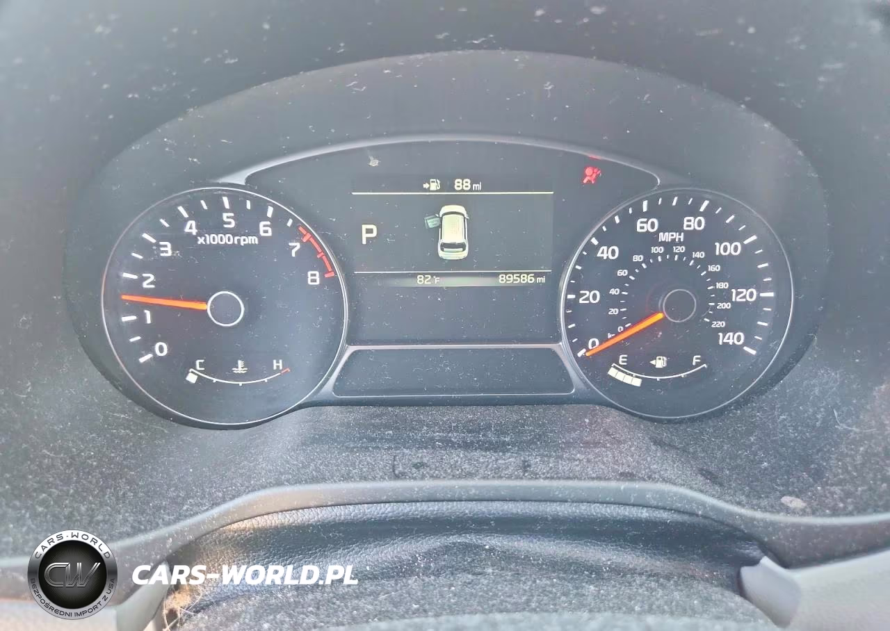 2018 Kia Soul + VIN:KNDJP3A58J7615061 - 9