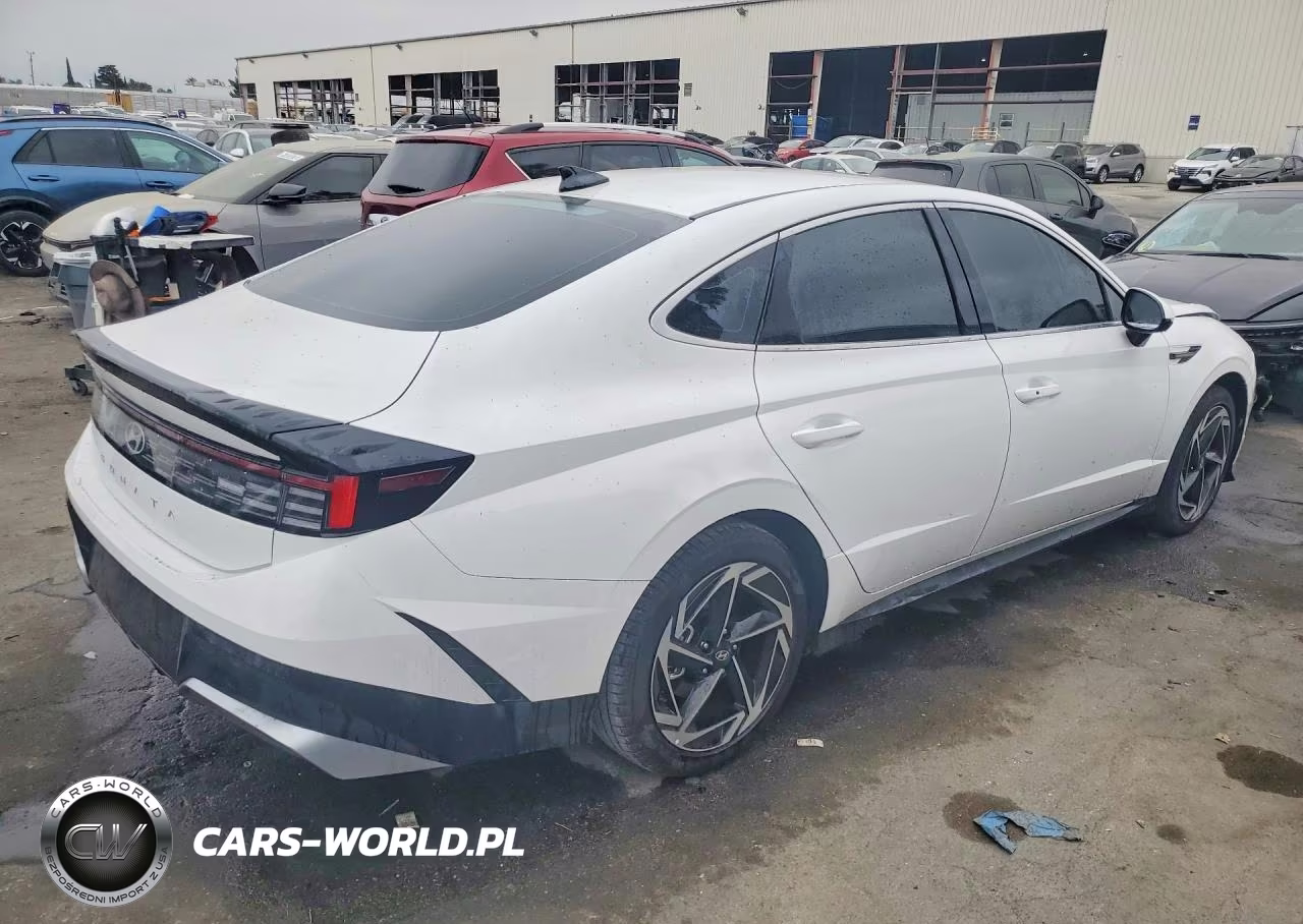 2026 Hyundai Sonata Sel Sport VIN:KMHL64JA0TA525290 - 3