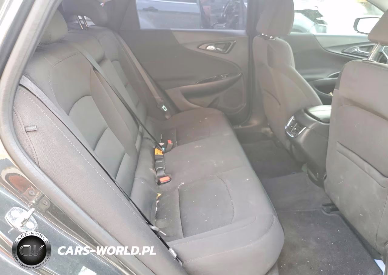 2017 Chevrolet Malibu Lt VIN:1G1ZE5STXHF251249 - 10