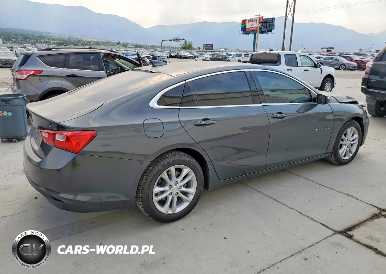 2017 Chevrolet Malibu Lt VIN:1G1ZE5STXHF251249 - 3