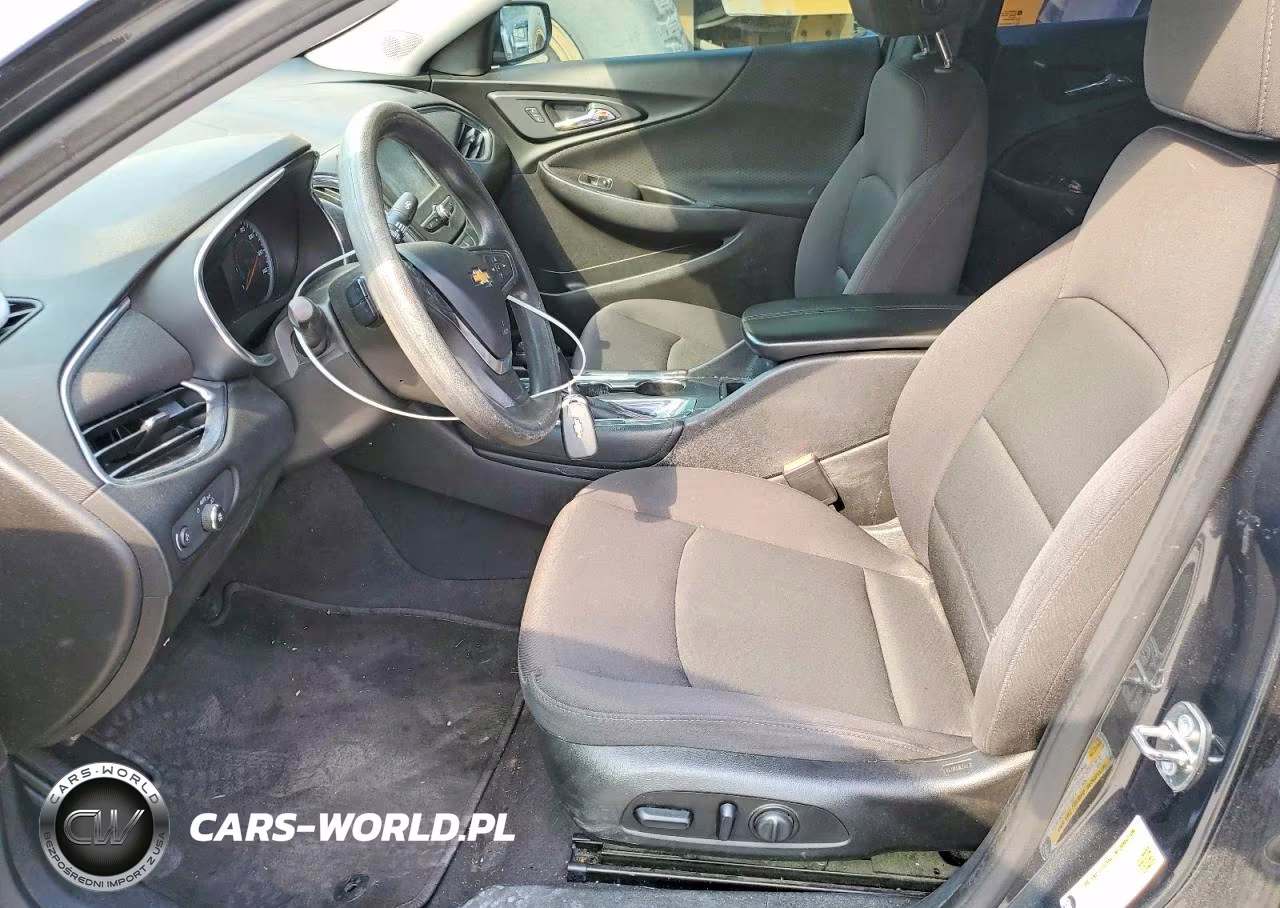 2017 Chevrolet Malibu Lt VIN:1G1ZE5STXHF251249 - 7