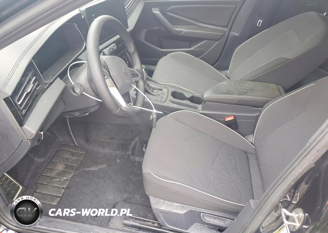 2025 Volkswagen Jetta Sport VIN:3VWBX7BU4SM091154 - 7