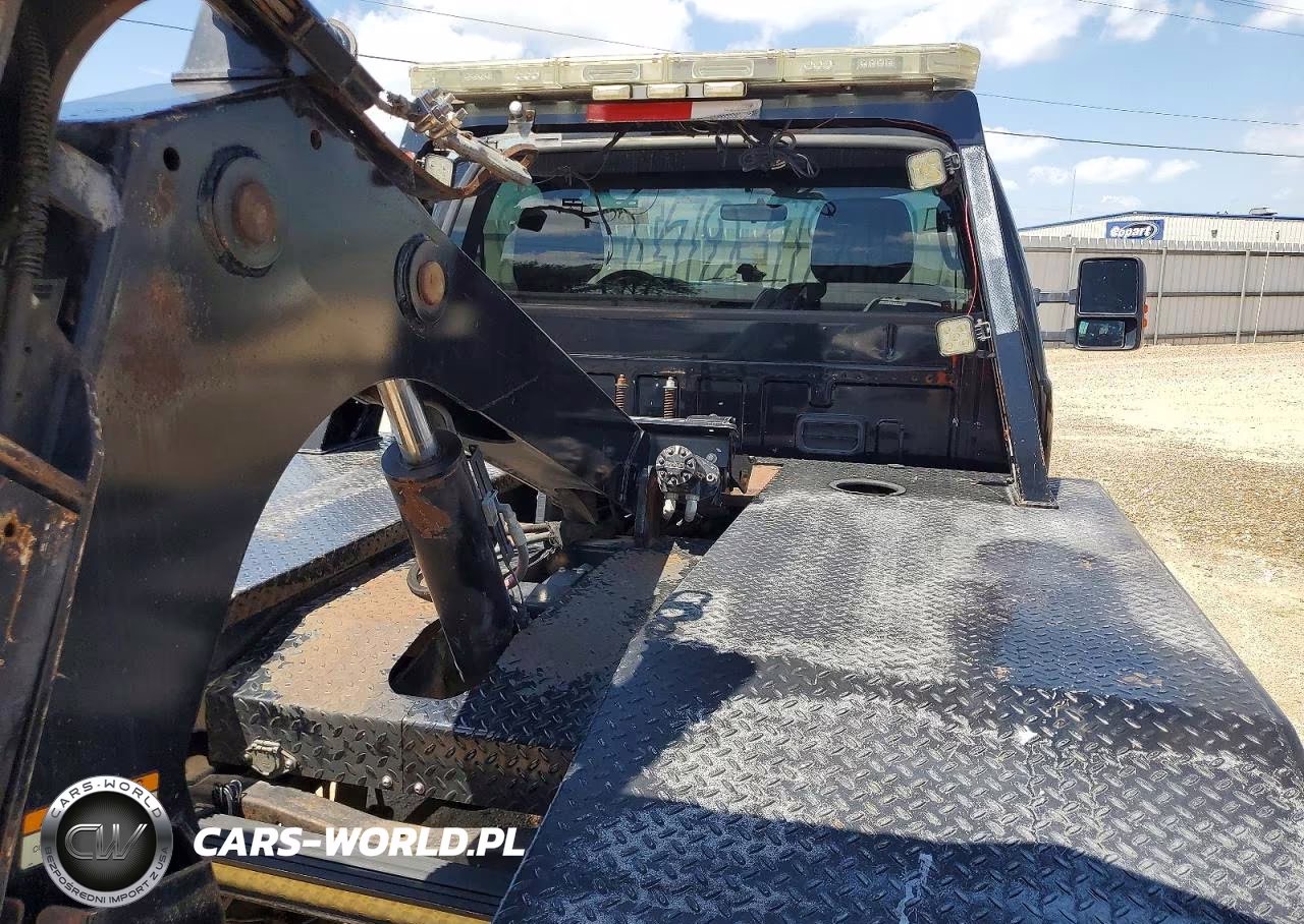 2005 Ford F450 Super Duty VIN:1FDXF46P15EB33381 - 10