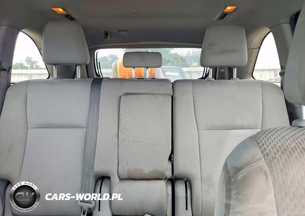 2019 Toyota Highlander Le VIN:5TDZZRFH1KS329496 - 10