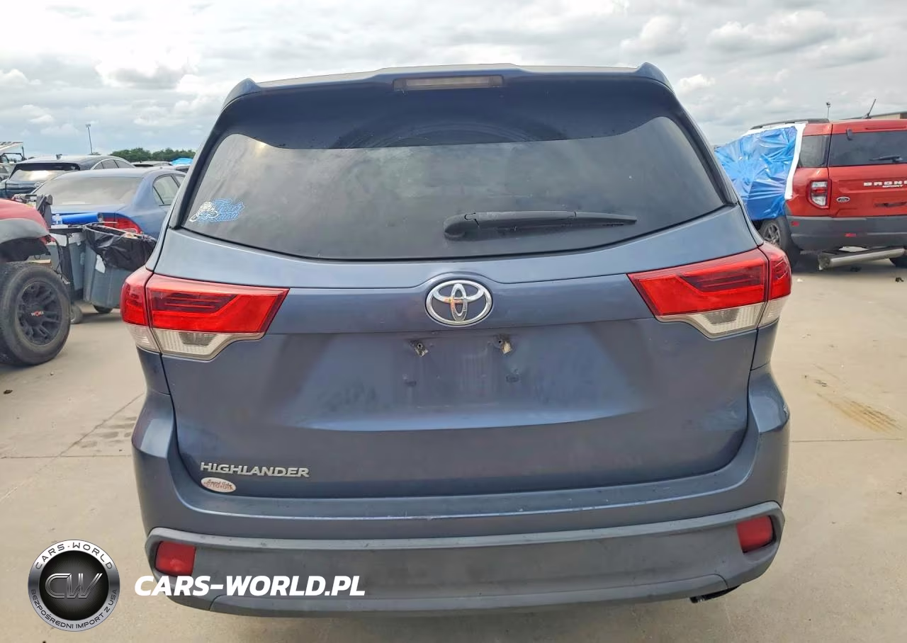 2019 Toyota Highlander Le VIN:5TDZZRFH1KS329496 - 6