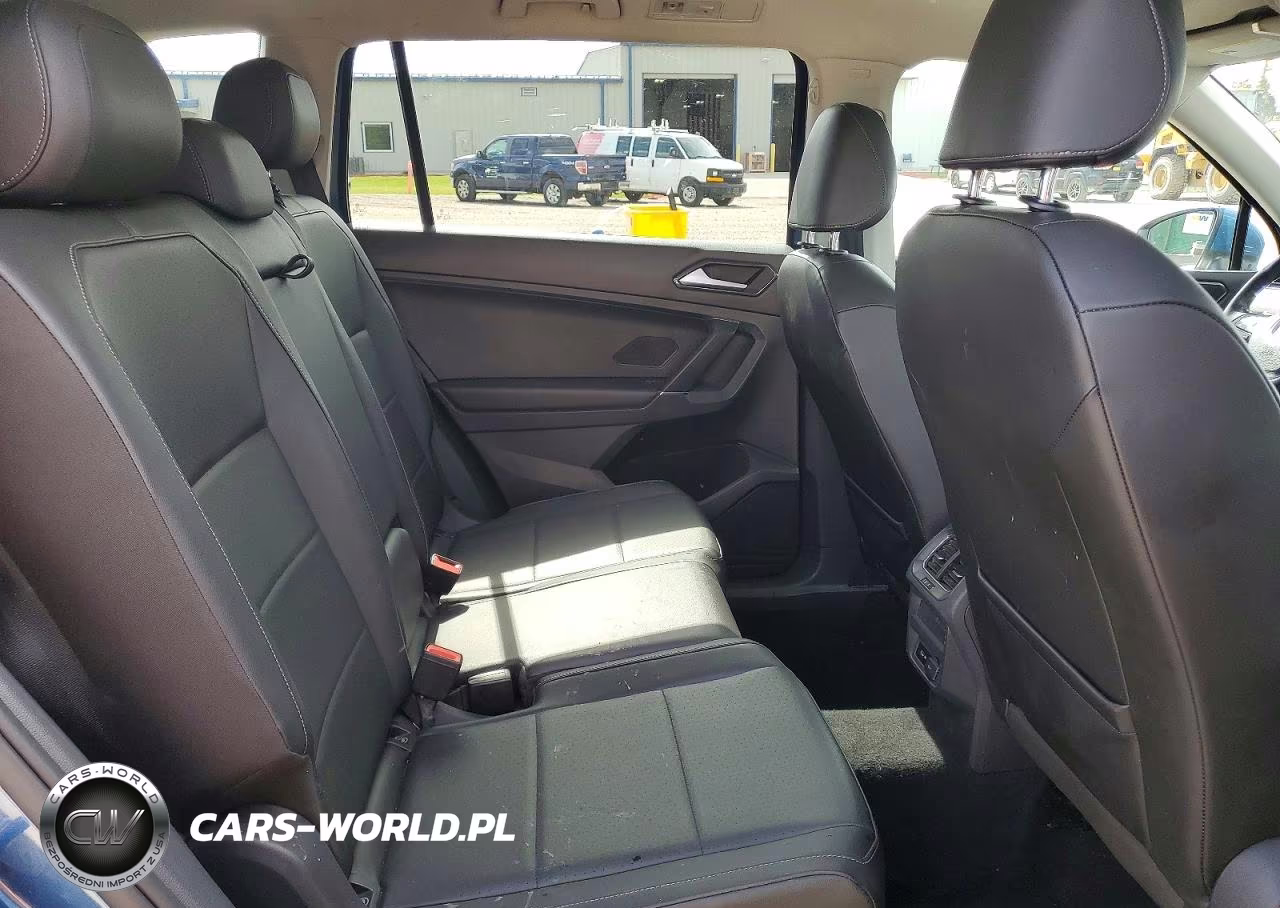 2018 Volkswagen Tiguan Se-Sel VIN:3VV2B7AX0JM170026 - 10