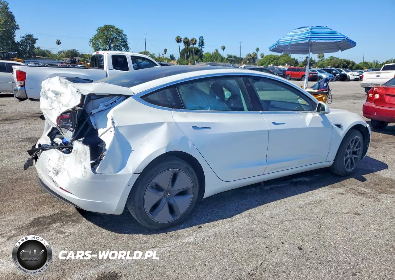2020 Tesla Model 3 VIN:5YJ3E1EAXLF504650 - 3
