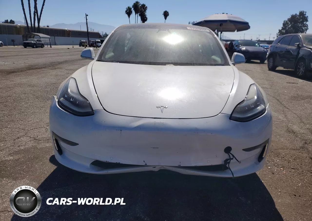 2020 Tesla Model 3 VIN:5YJ3E1EAXLF504650 - 5