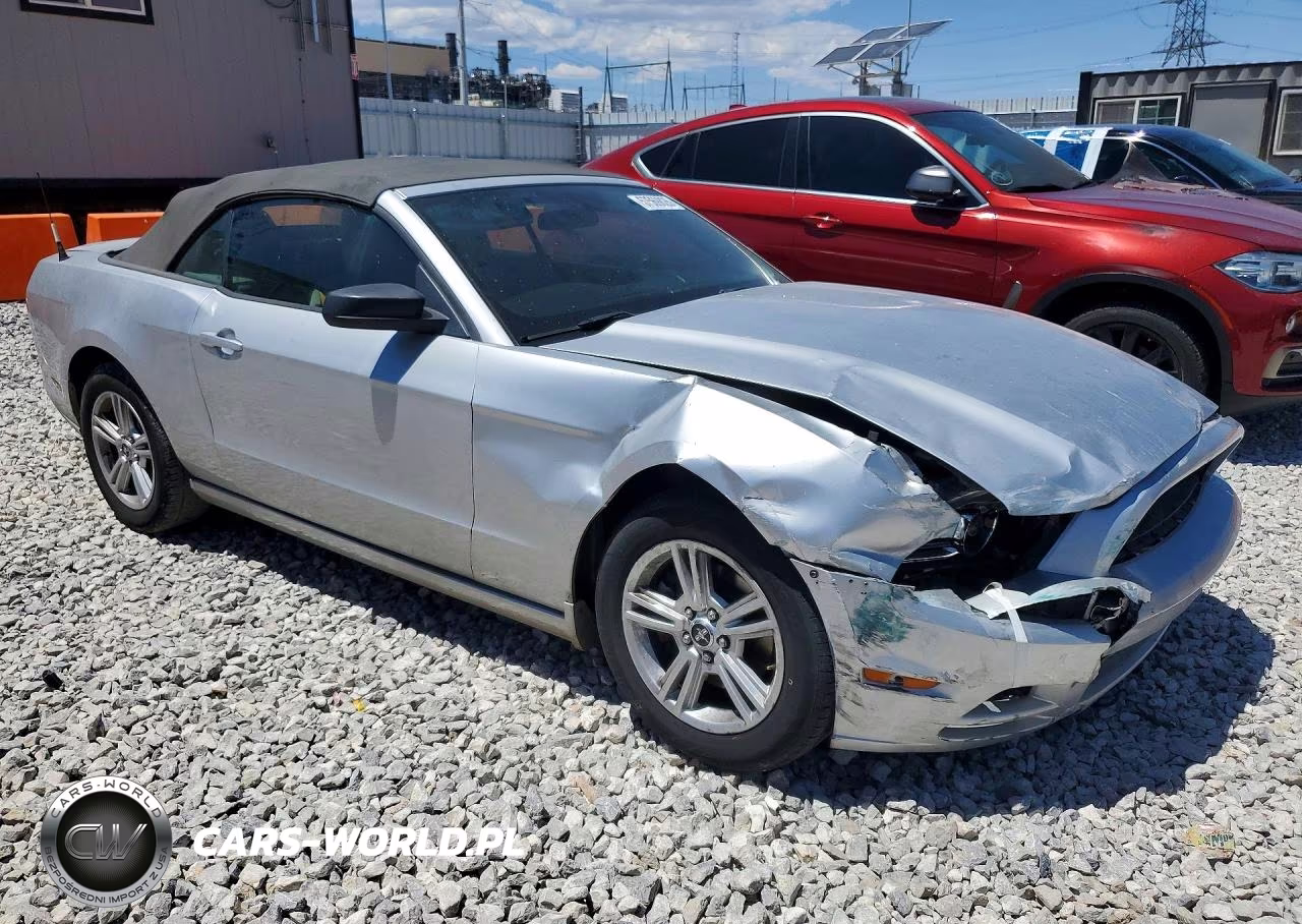 2014 Ford Mustang VIN:1ZVBP8EMXE5297073 - 4