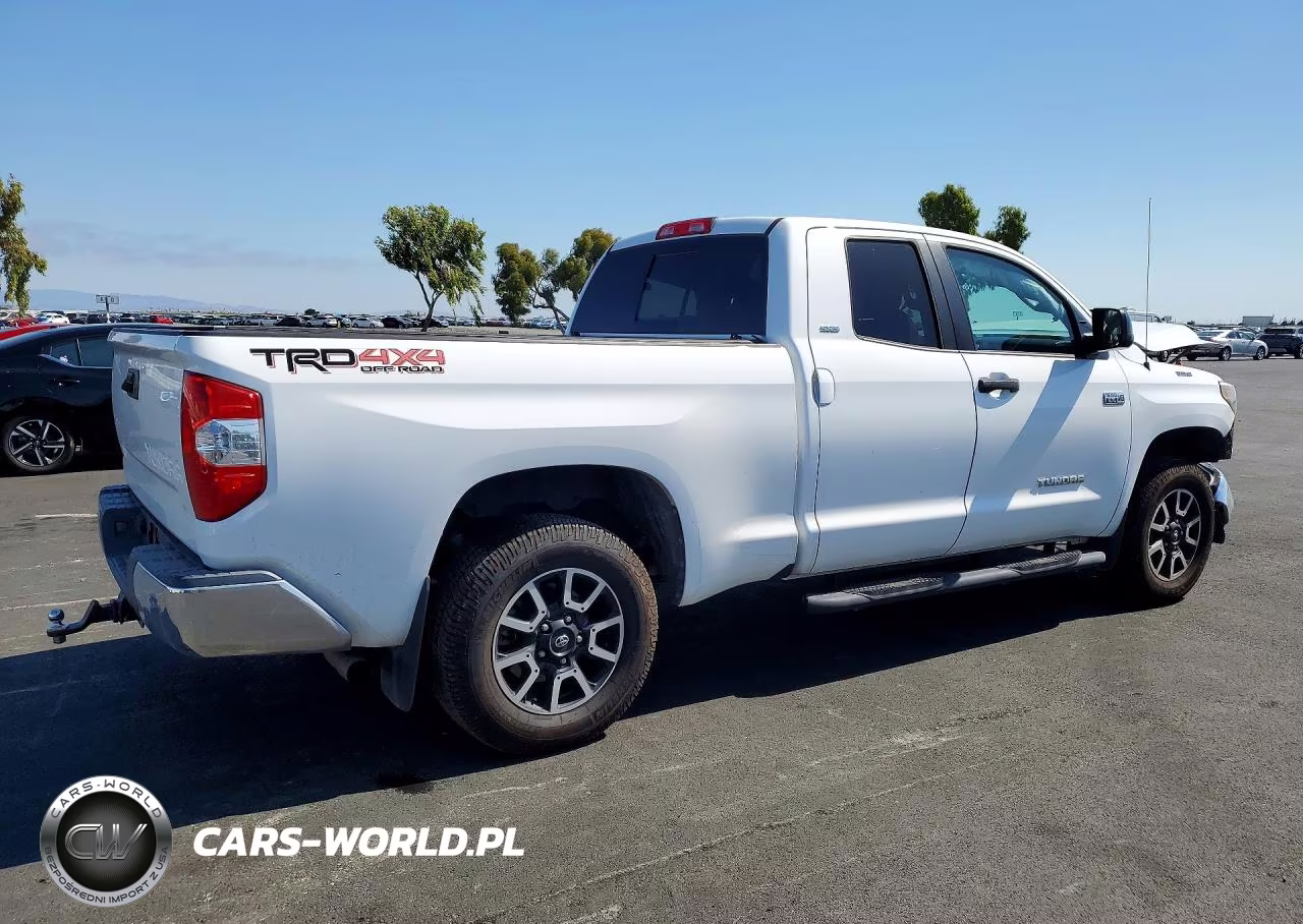2018 Toyota Tundra Sr5 VIN:5TFUY5F11JX726904 - 3
