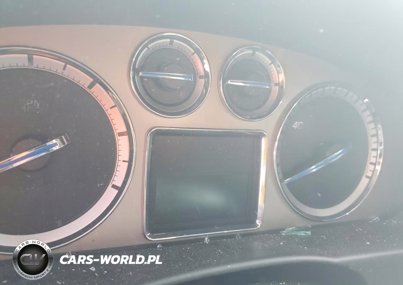 2010 Cadillac Escalade Luxury VIN:1GYUCBEF3AR257484 - 9