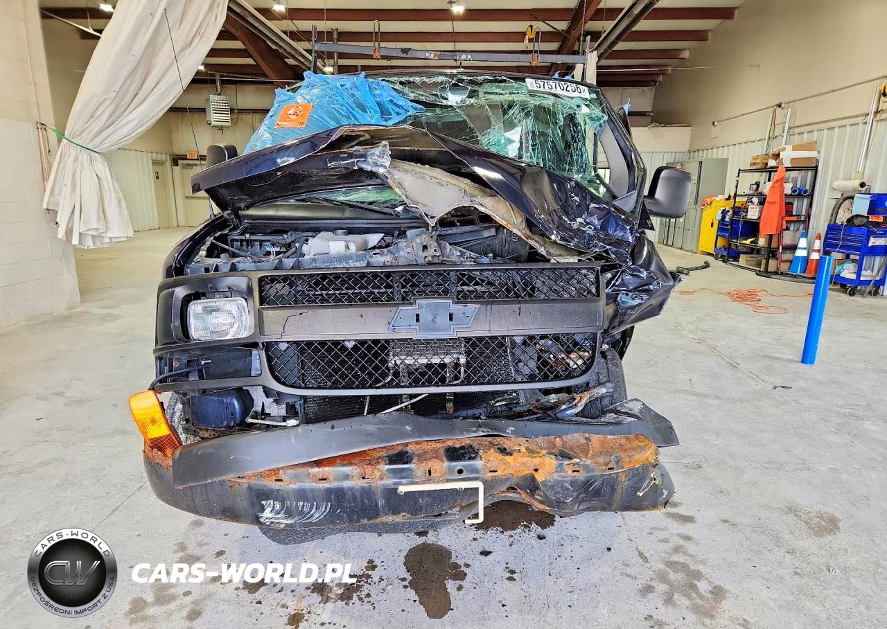 2010 Chevrolet Express G3500 VIN:1GC2GTBG2A1113945 - 5