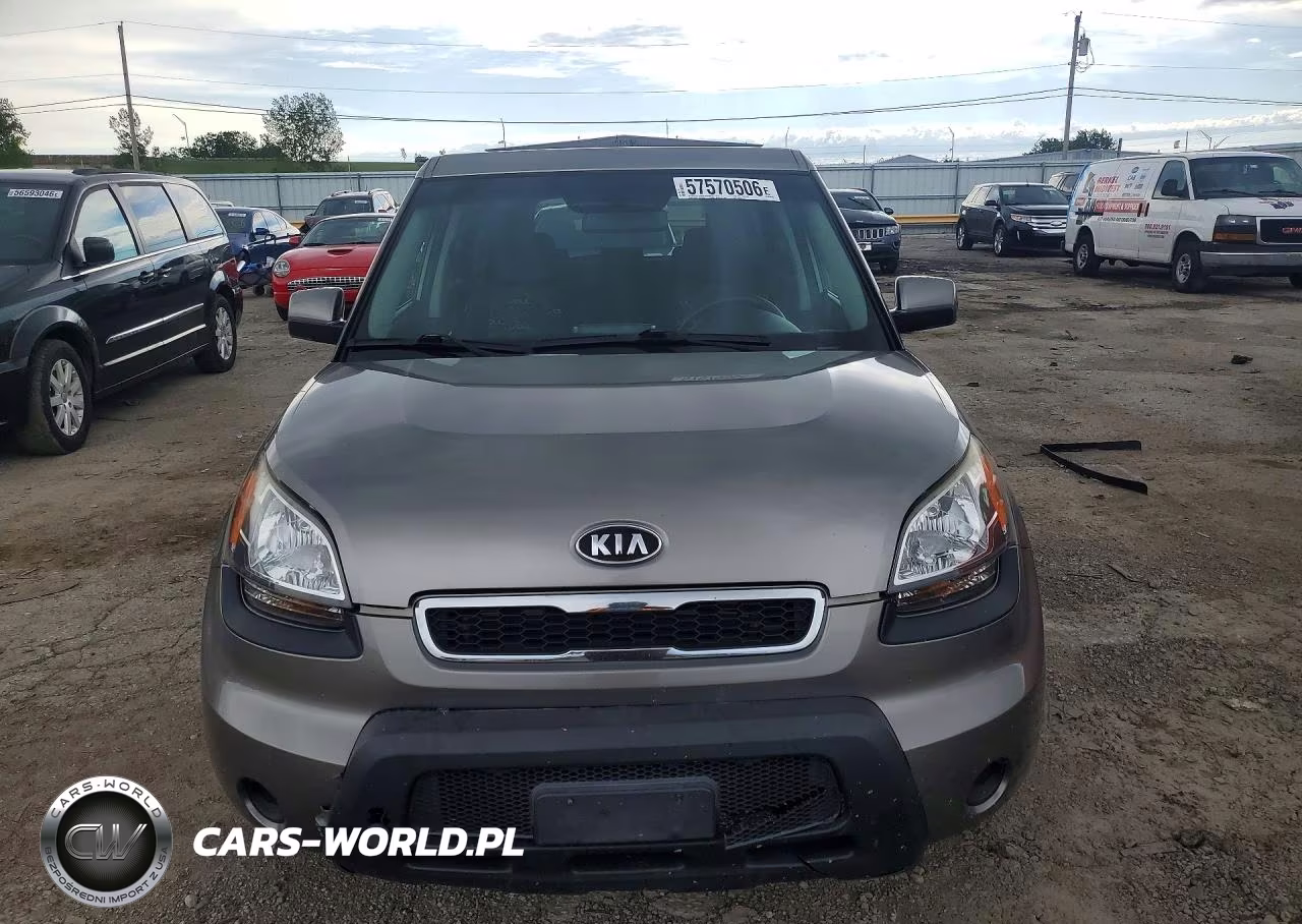 2010 Kia Soul + VIN:KNDJT2A29A7118659 - 5