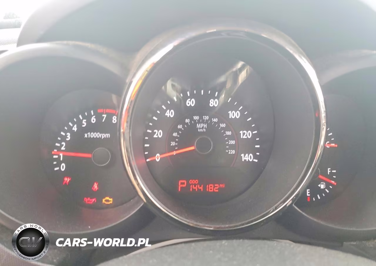 2010 Kia Soul + VIN:KNDJT2A29A7118659 - 9