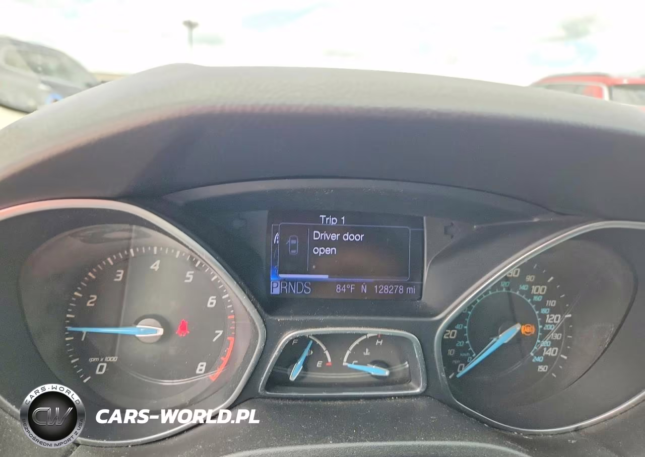 2012 Ford Focus Titanium VIN:1FAHP3N21CL464790 - 9