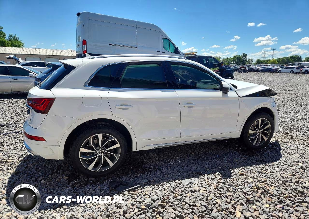 2024 Audi Q5 Prestige 45 VIN:WA1FAAFY8R2024276 - 3