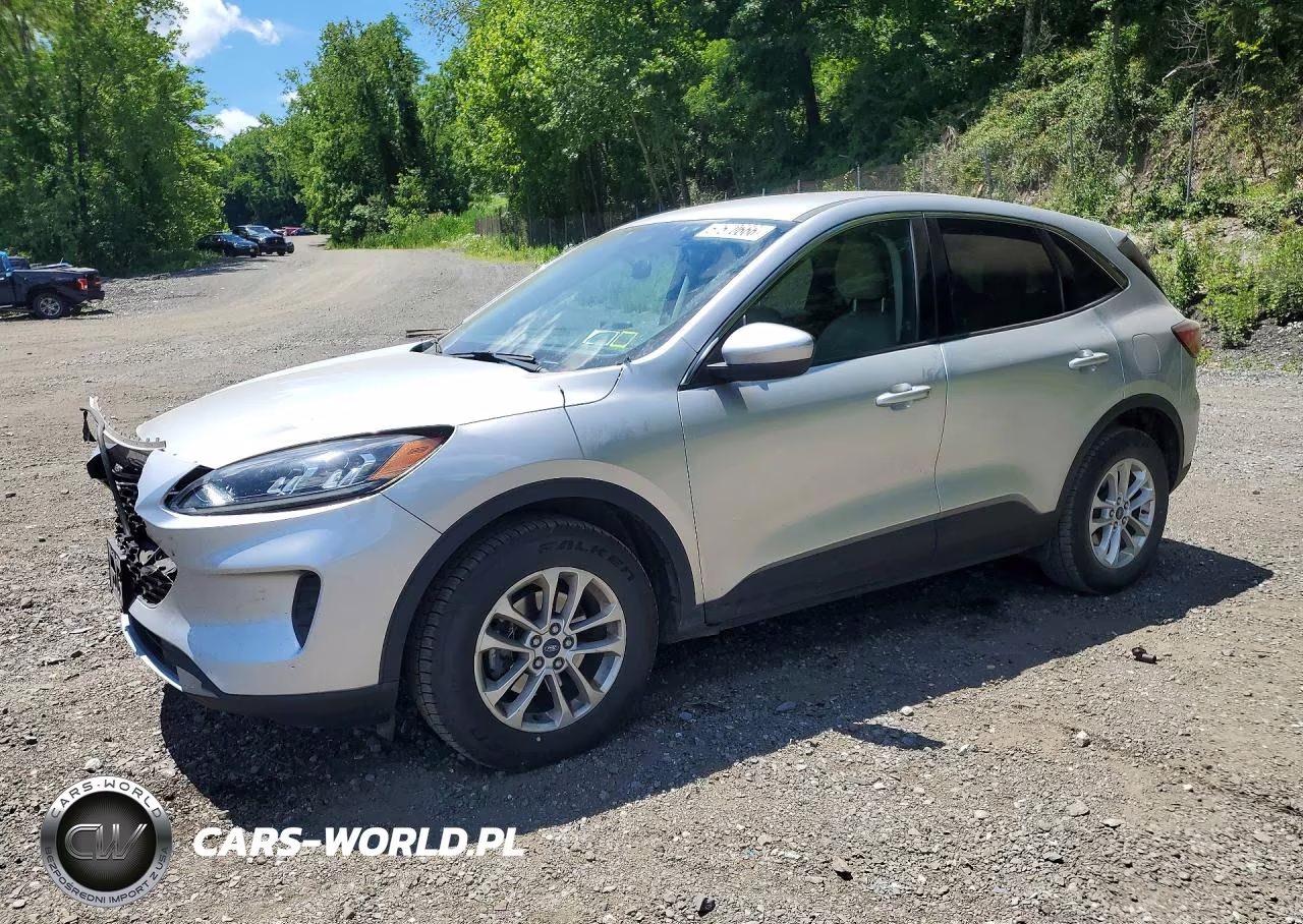 2020 Ford Escape Se