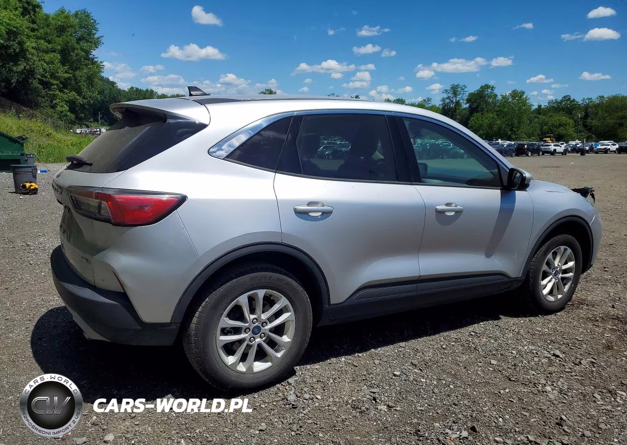 2020 Ford Escape Se VIN:1FMCU9G66LUC44843 - 3