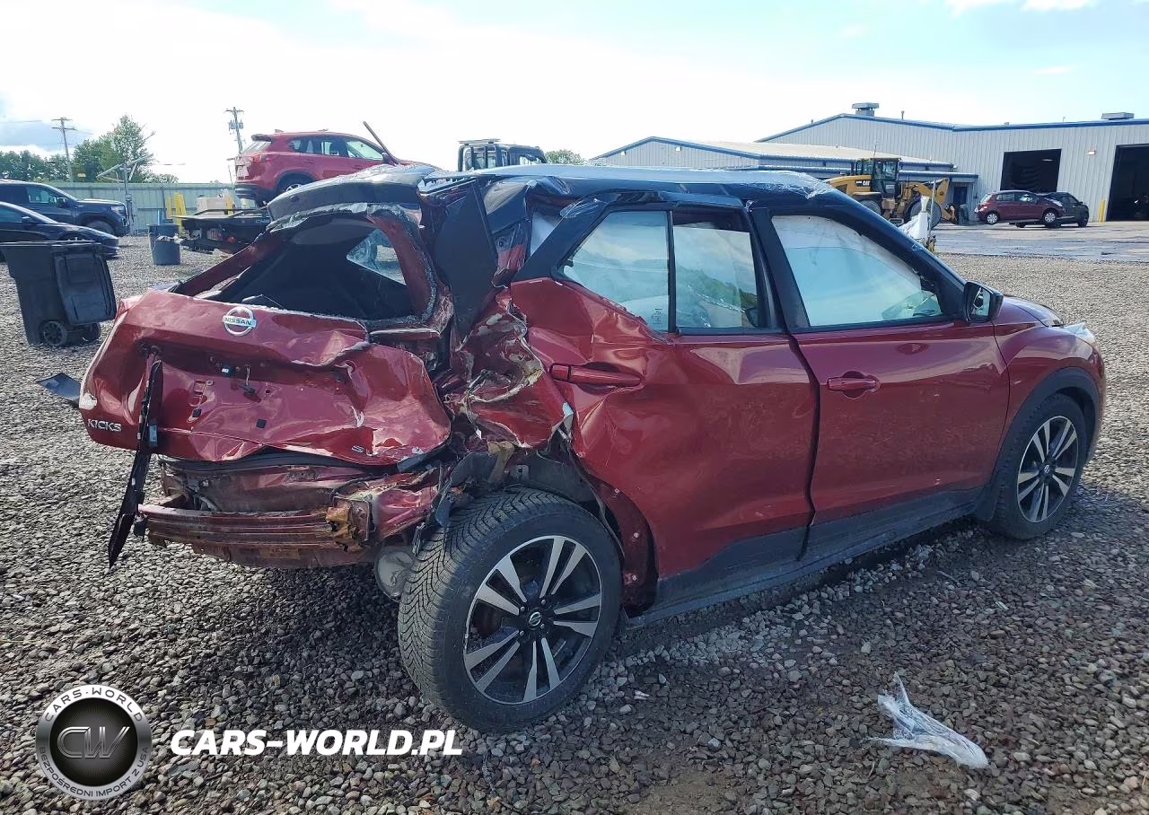 2018 Nissan Kicks Sv VIN:3N1CP5CU4JL526126 - 3
