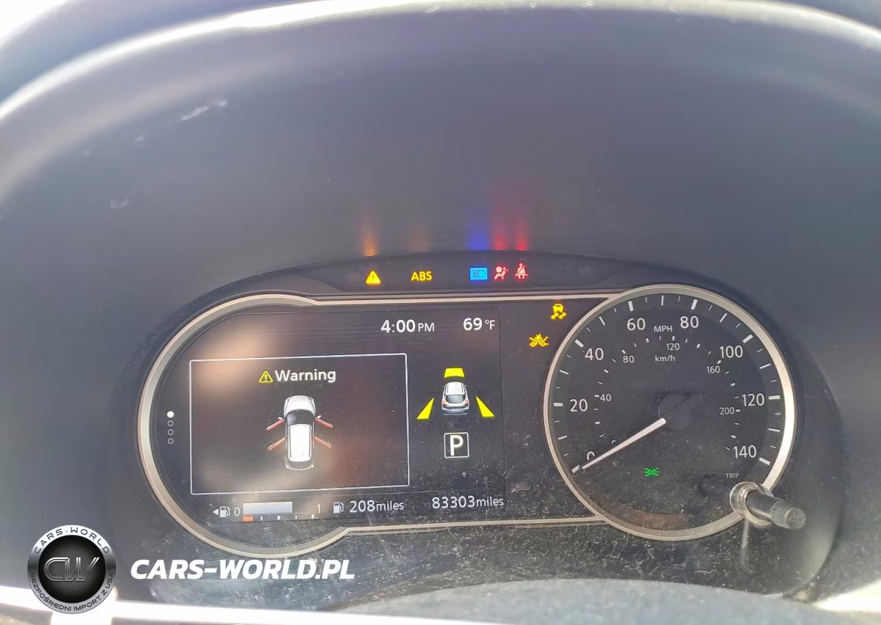 2018 Nissan Kicks Sv VIN:3N1CP5CU4JL526126 - 9